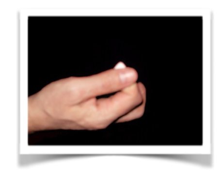 Holding the pick with the proper plectrum grip