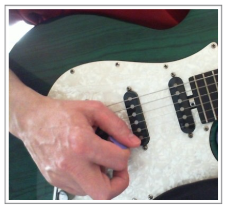 1st string plectrum alignment