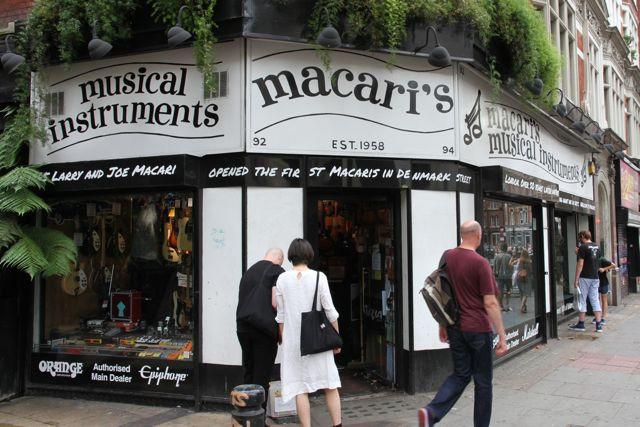 macaris-charing-cross-road-guitars and musical instruments shop
